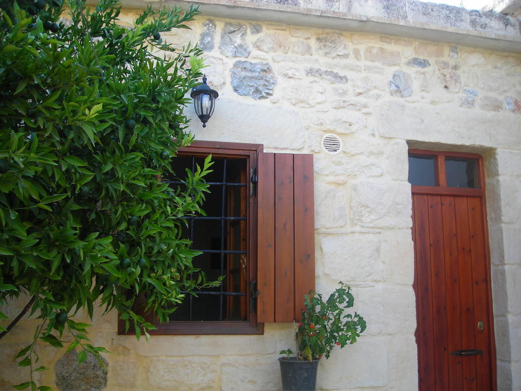 Vafés Patriko Traditional Stone Houses الغرفة الصورة