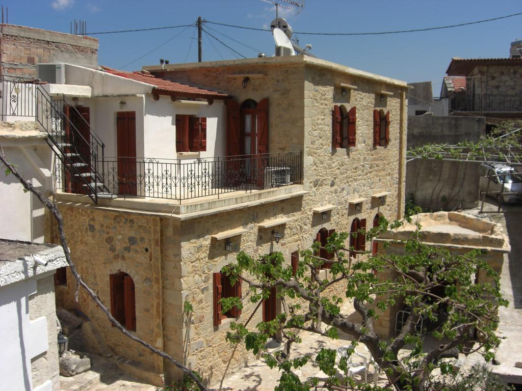 Vafés Patriko Traditional Stone Houses الغرفة الصورة