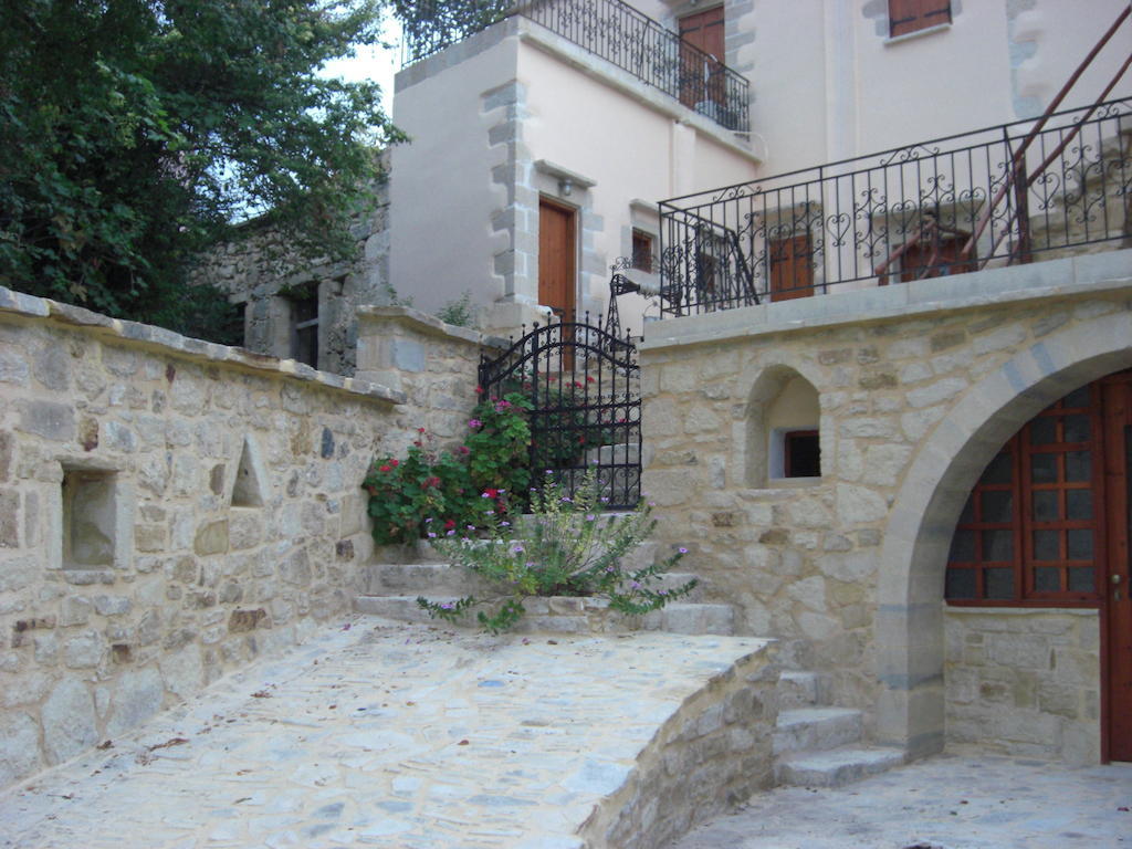 Vafés Patriko Traditional Stone Houses الغرفة الصورة